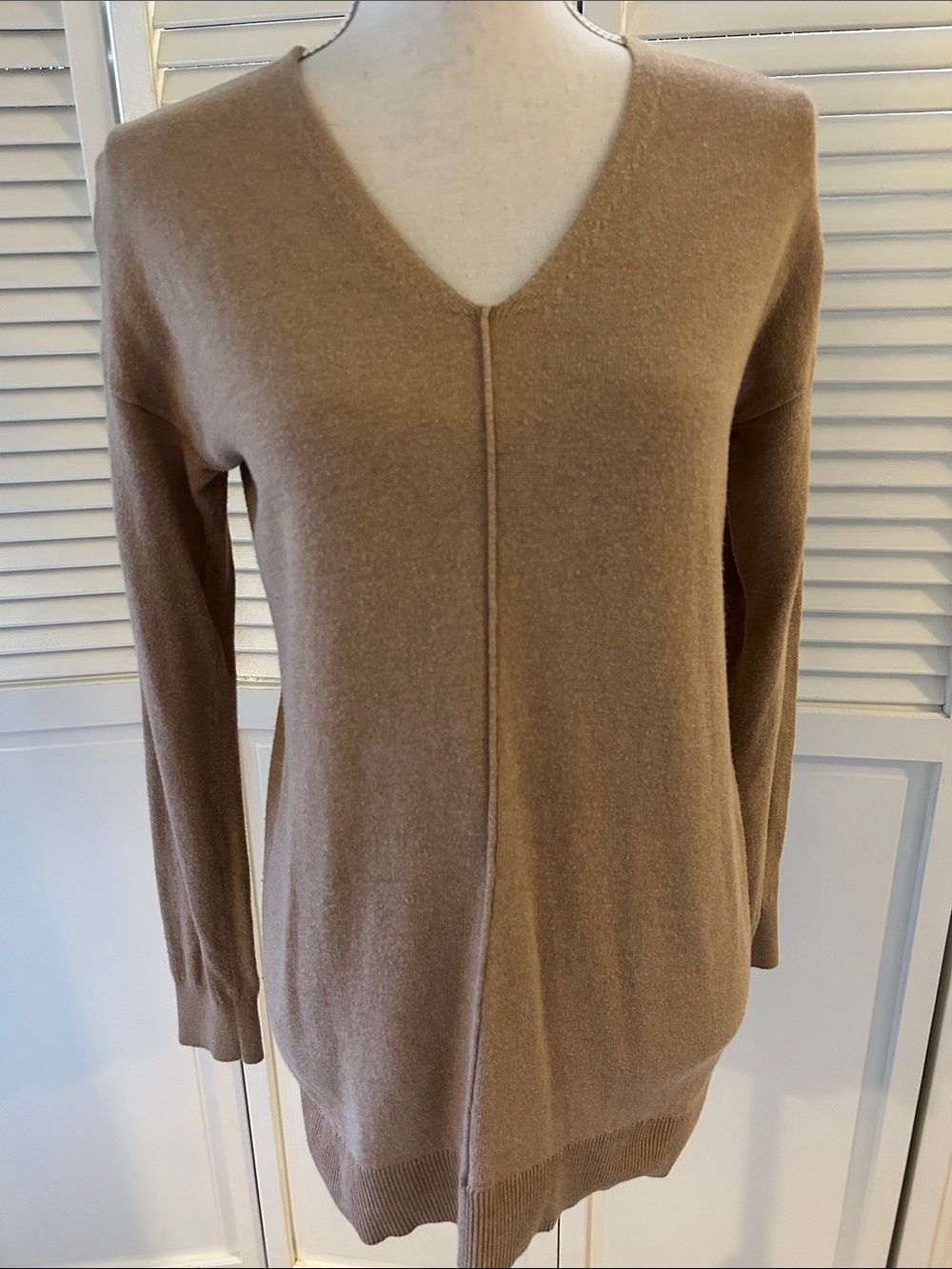 Ann Taylor Camel V-Neck Longline Sweater
